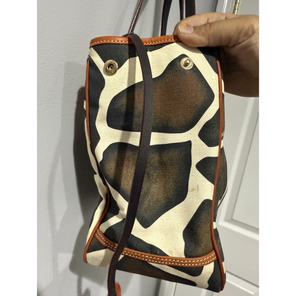 Dooney & Bourke Large Tote Giraffe Print Canvas Latch Closure Brown Tan - Picture 12 of 16